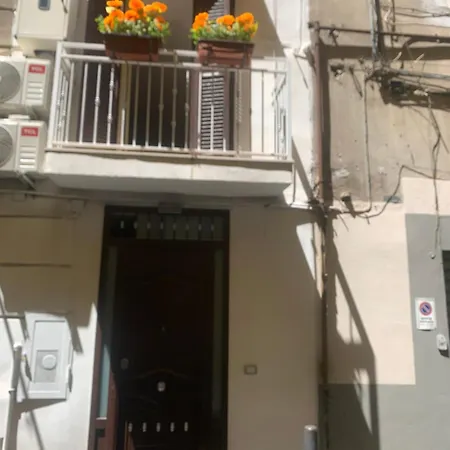 Daire Viky House Chiaja 1 *