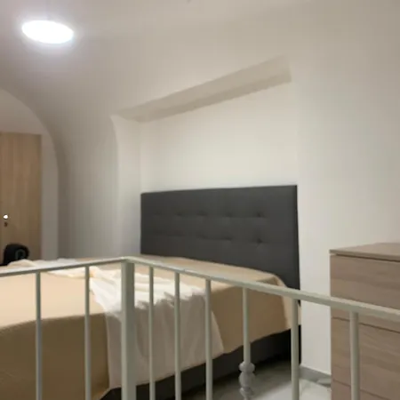 Viky House Chiaja 1 * Nápoly
