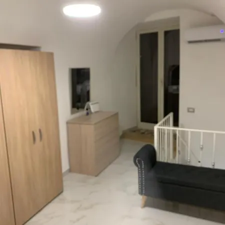 Апартаменты Viky House Chiaja 1 Неаполь