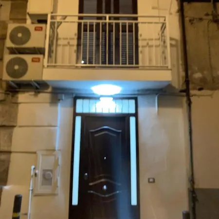 Апартаменты Viky House Chiaja 1 *