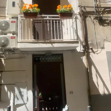 Viky House Chiaja 1 Неаполь