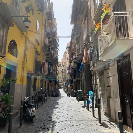 Viky House Chiaja 1 *